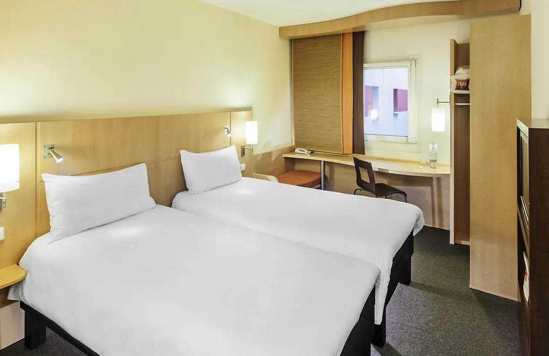 Ibis Praha Old Town-1
