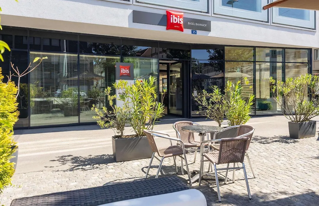 Ibis Basel Bahnhof-1