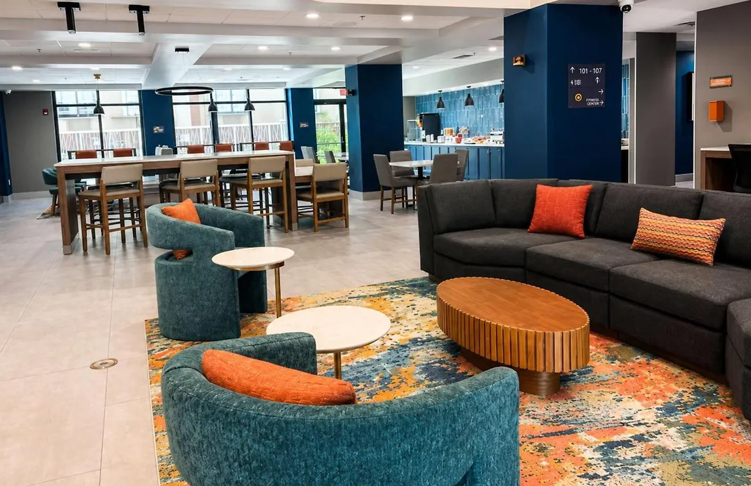 La Quinta Inn & Suites By Wyndham Duluth-Atlanta-1