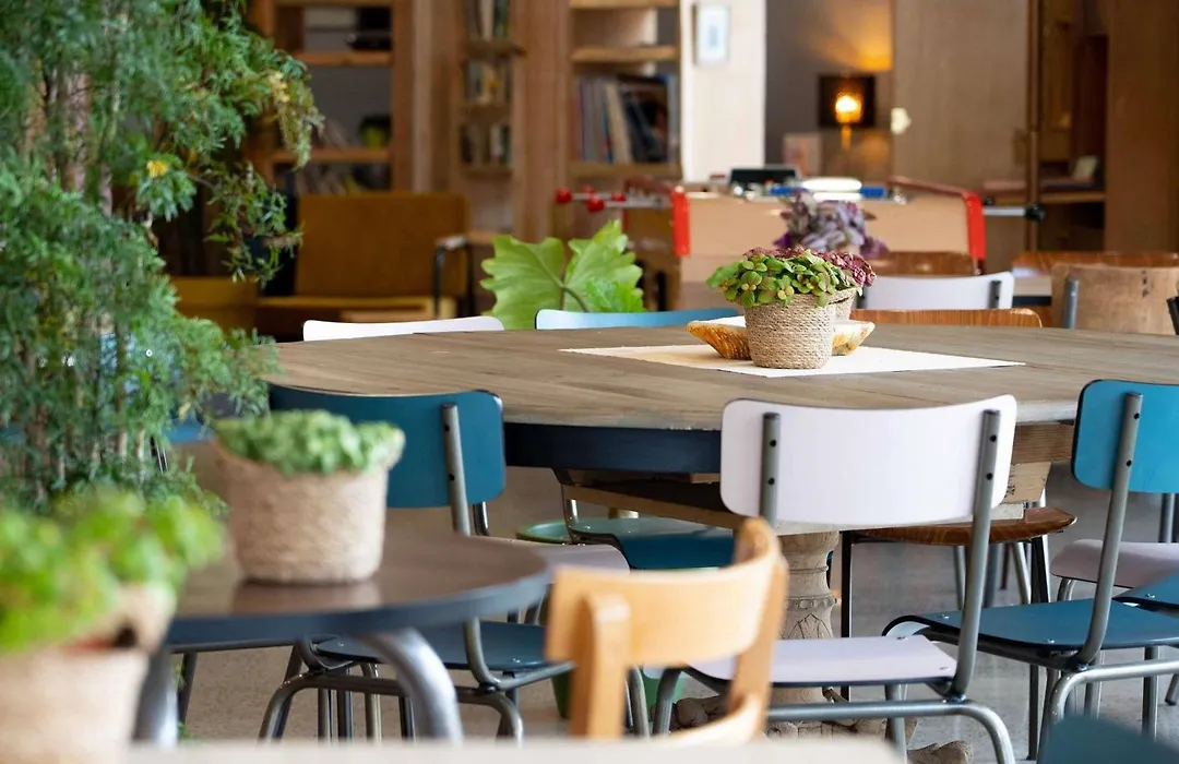 greet Hotel Rennes Pace-1