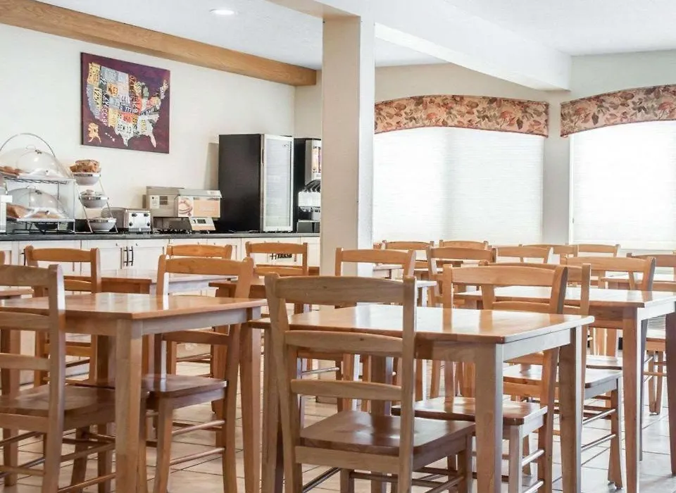 Econo Lodge Ithaca Airport-1