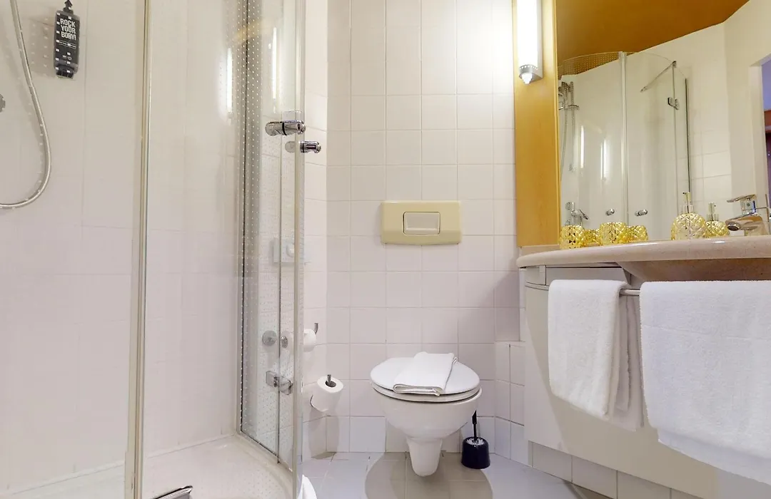 Ibis Bratislava Centrum-1