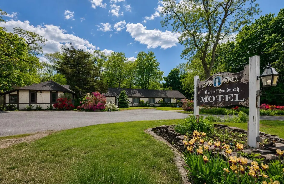The Earl Of Sandwich Motel-1