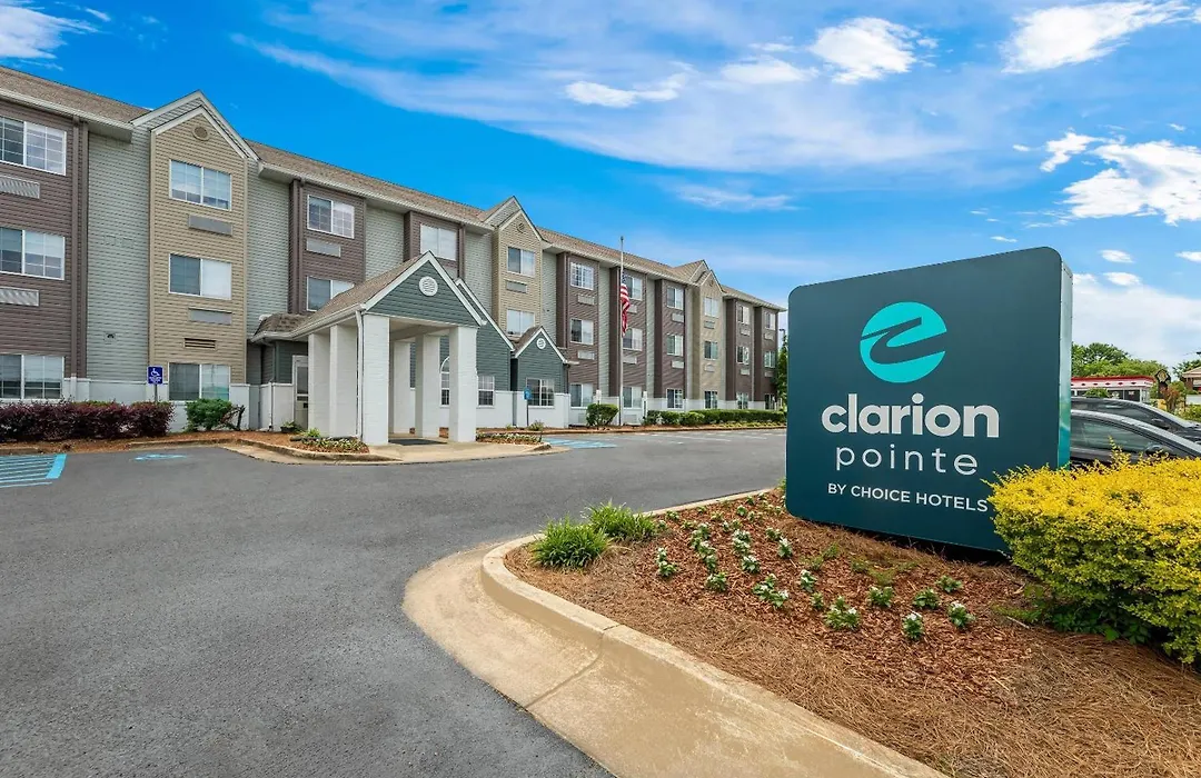 Clarion Pointe Starkville Near University-1
