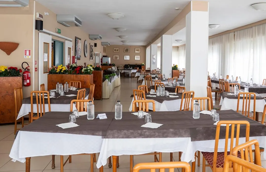 Nuovo hotel ANTHISA-1