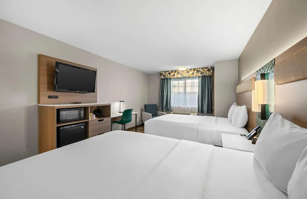 Econo Lodge Inn & Suites Santa Fe South-1