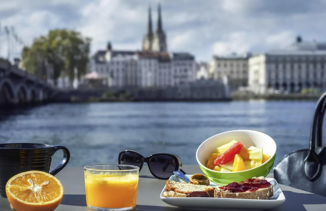 Ibis Styles Bayonne-1