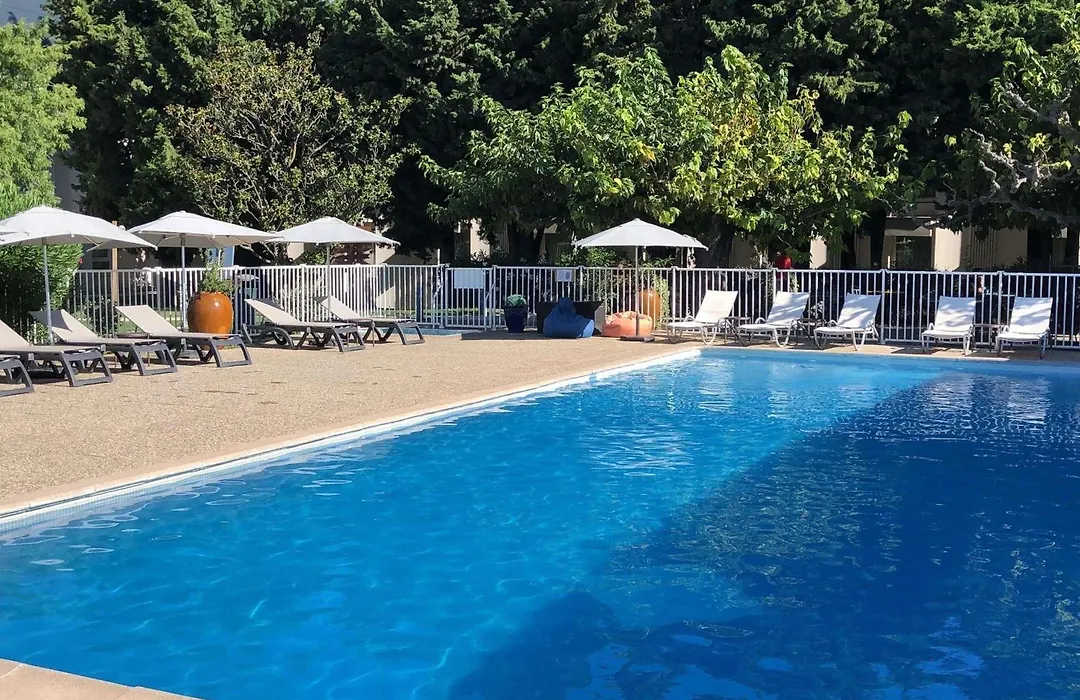 Ibis Styles Avignon Sud-1