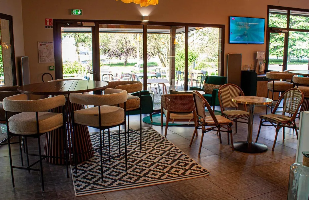 Ibis Amboise-1
