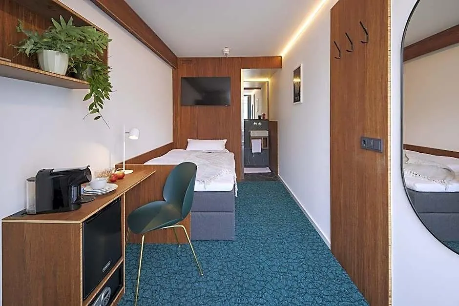 TIN INN Montabaur l einfach gut - Nachhaltiges Hotel aus Überseecontainern-1