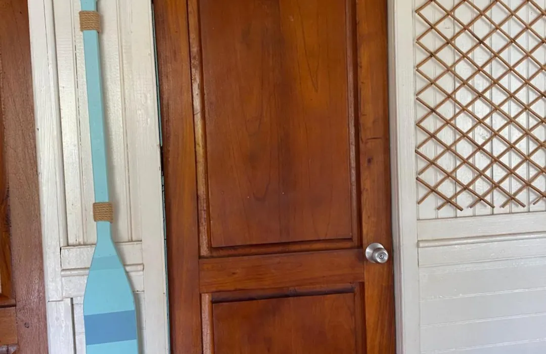 Islander House On Rocky Cay Beach-1
