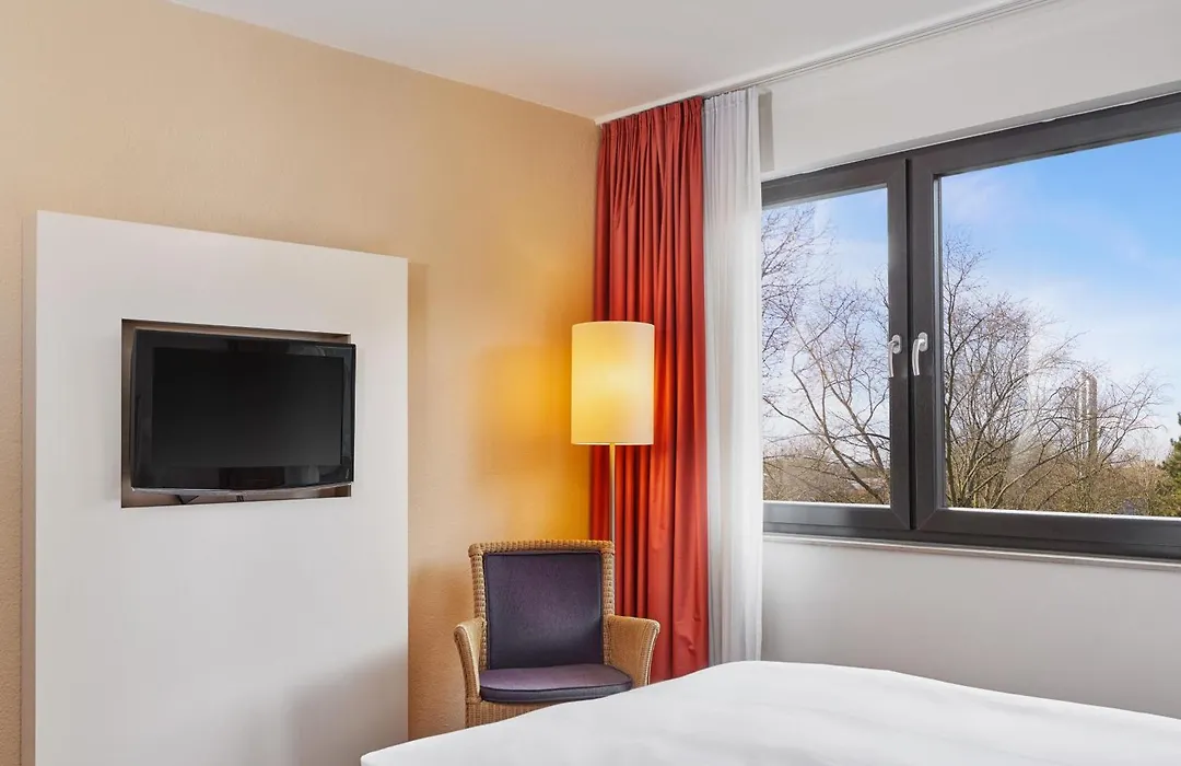 H+ Hotel Bochum-1