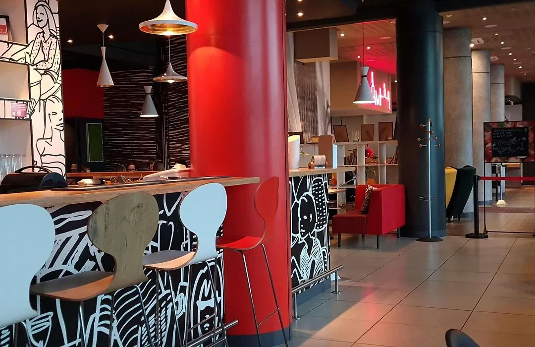 Ibis Warszawa Centrum-1