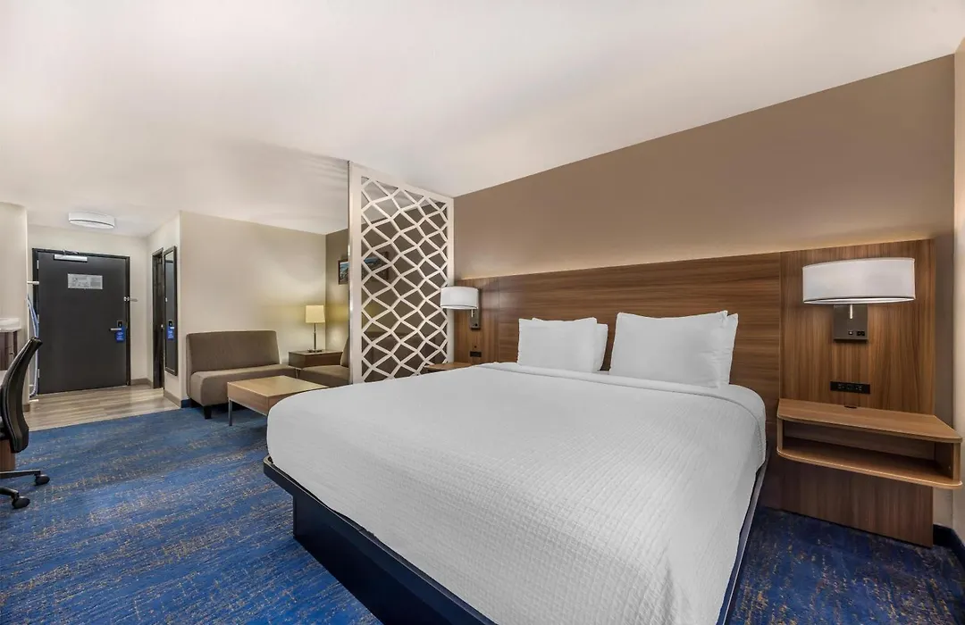 Best Western Plus Portland Airport Hotel & Suites-1
