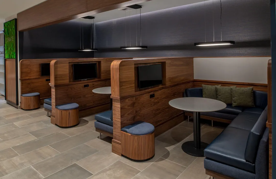 Courtyard By Marriott Olympia-1