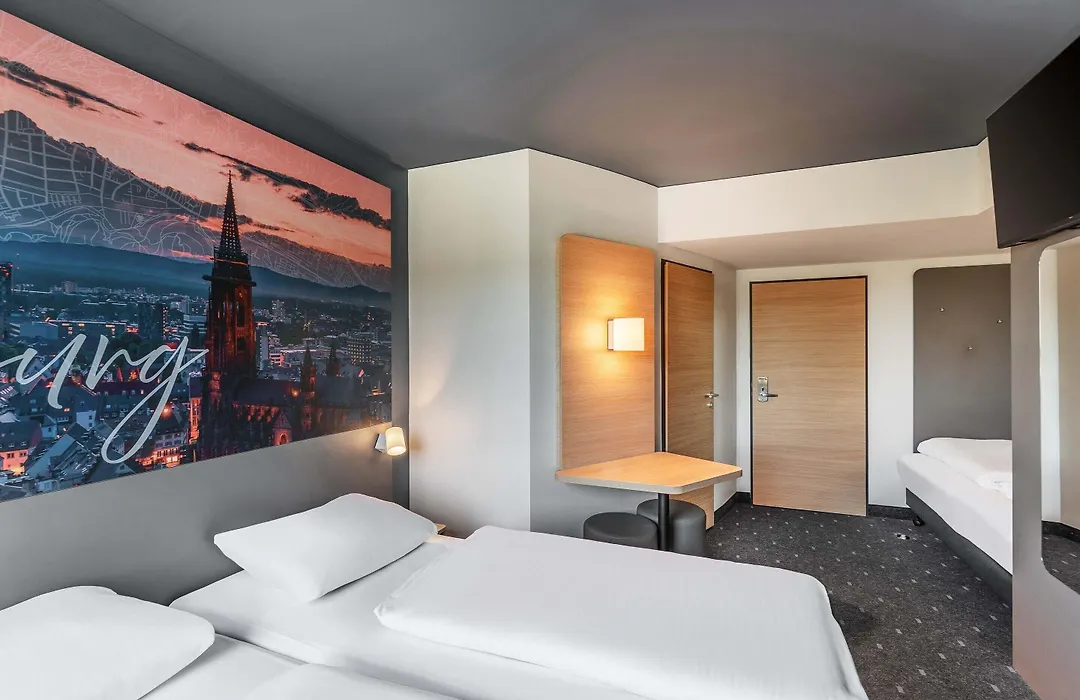 B&B Hotel Freiburg-Süd-1