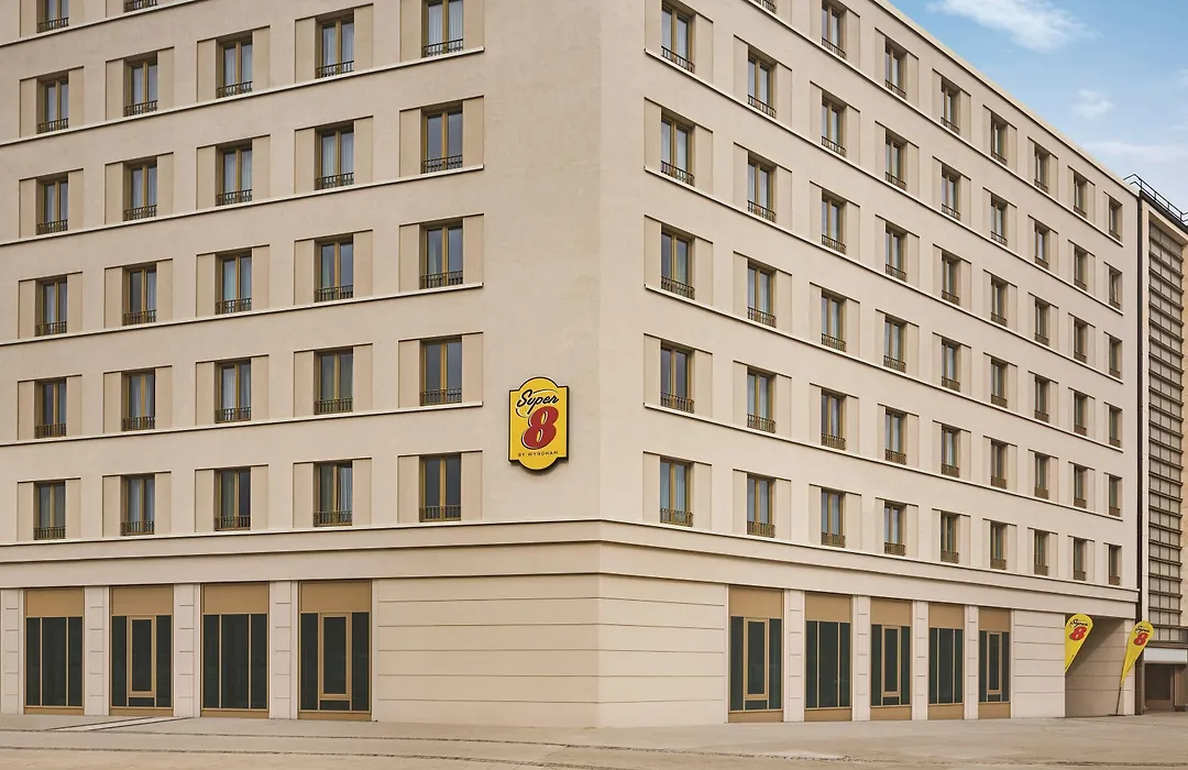 Super 8 By Wyndham Chemnitz-1
