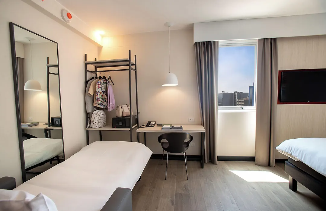 Ibis Styles Lima Benavides Miraflores-1