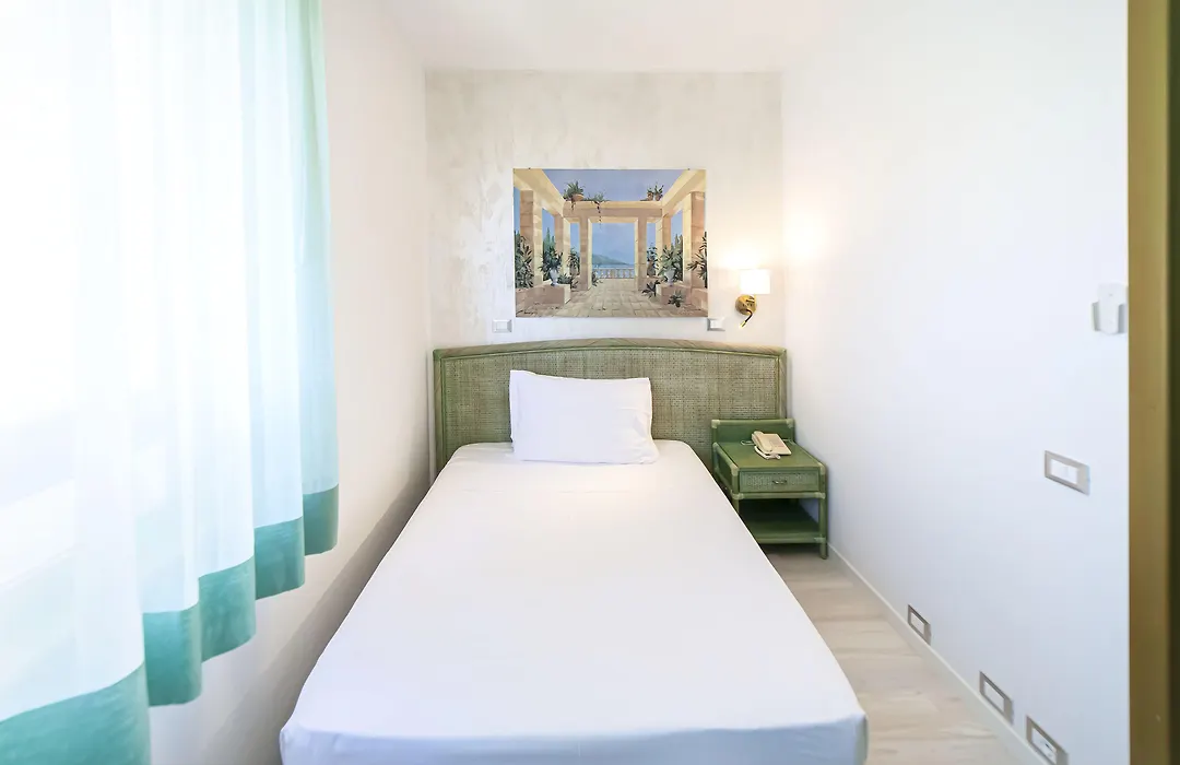 Hotel American-1