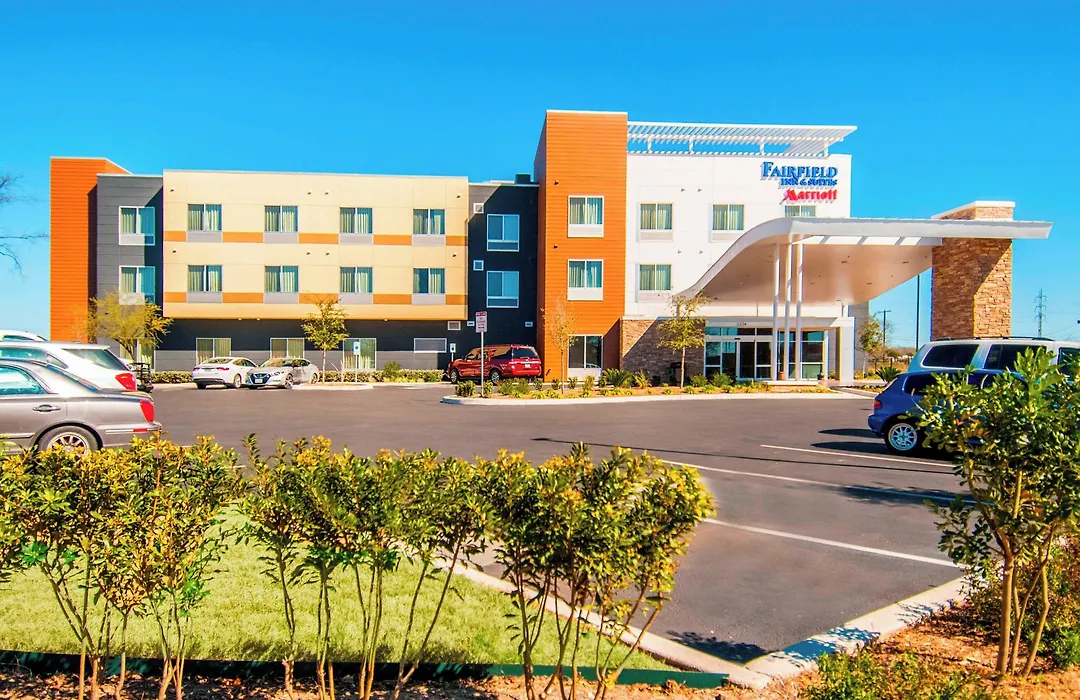 Fairfield Inn & Suites By Marriott San Antonio Brooks City Base-1
