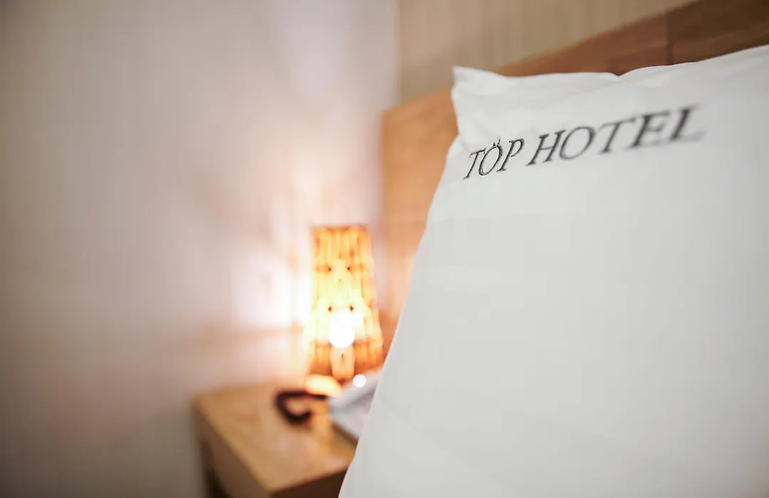 Top Hotel & Residence-1