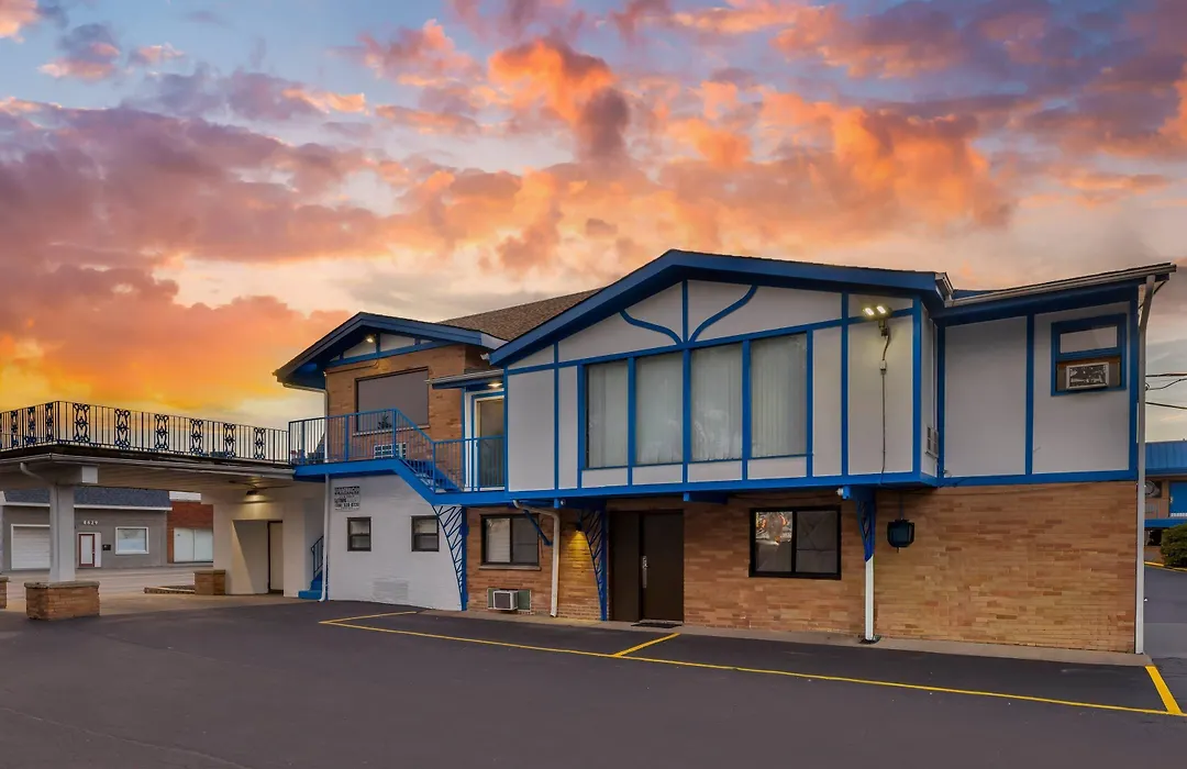 Rodeway Inn Lyons - La Grange-1