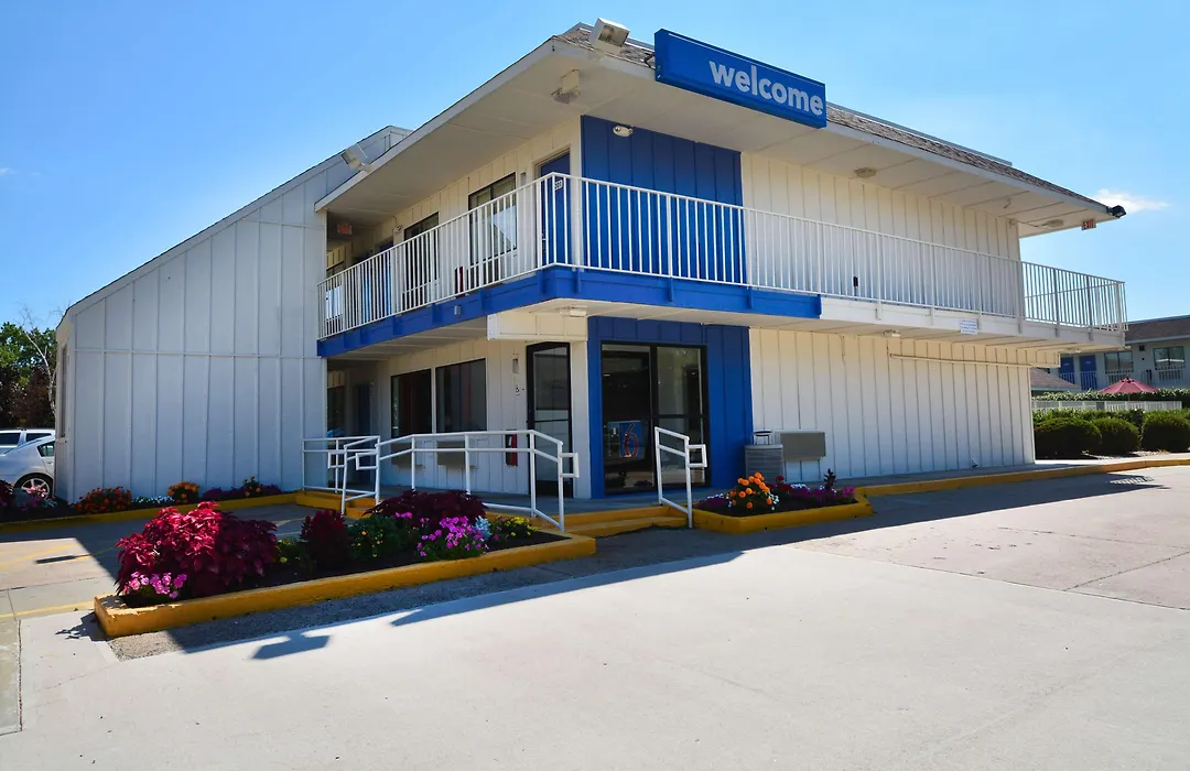 Motel 6-Windsor Locks, Ct - Hartford-1