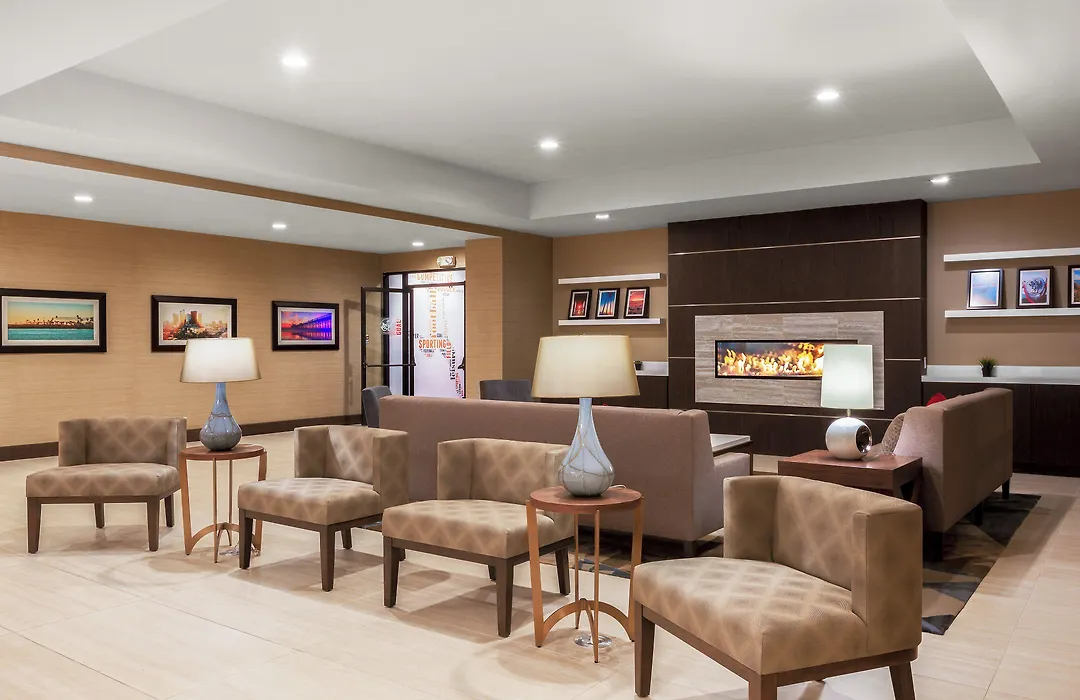 Holiday Inn La Mirada Buena Park By Ihg-1