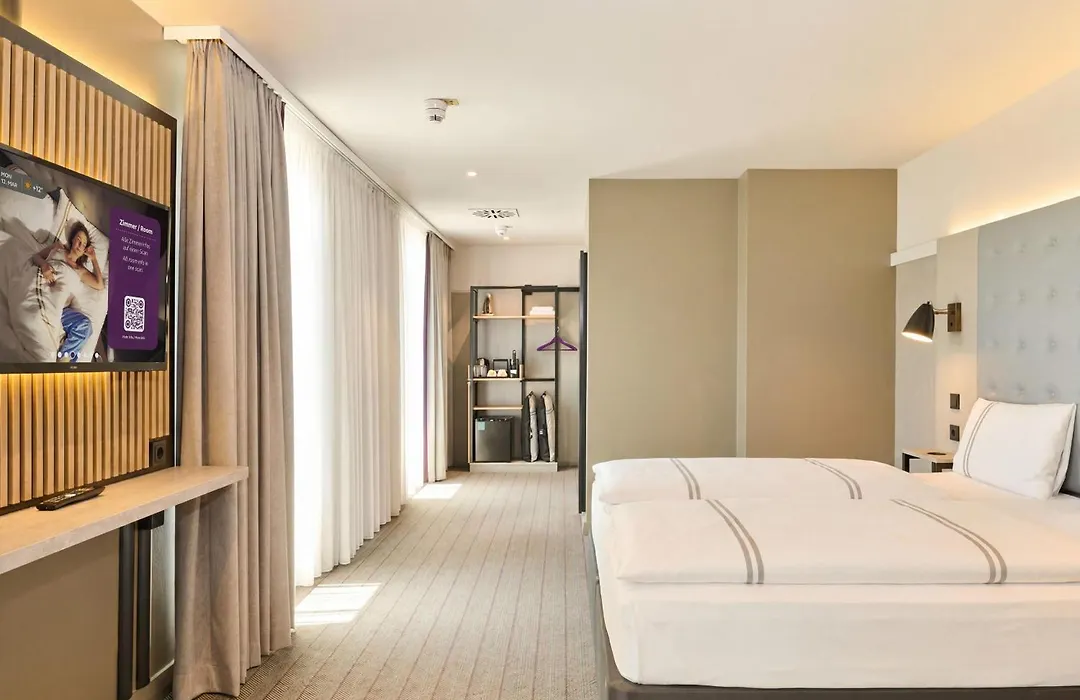 AZIMUT Hotel Frankfurt-1