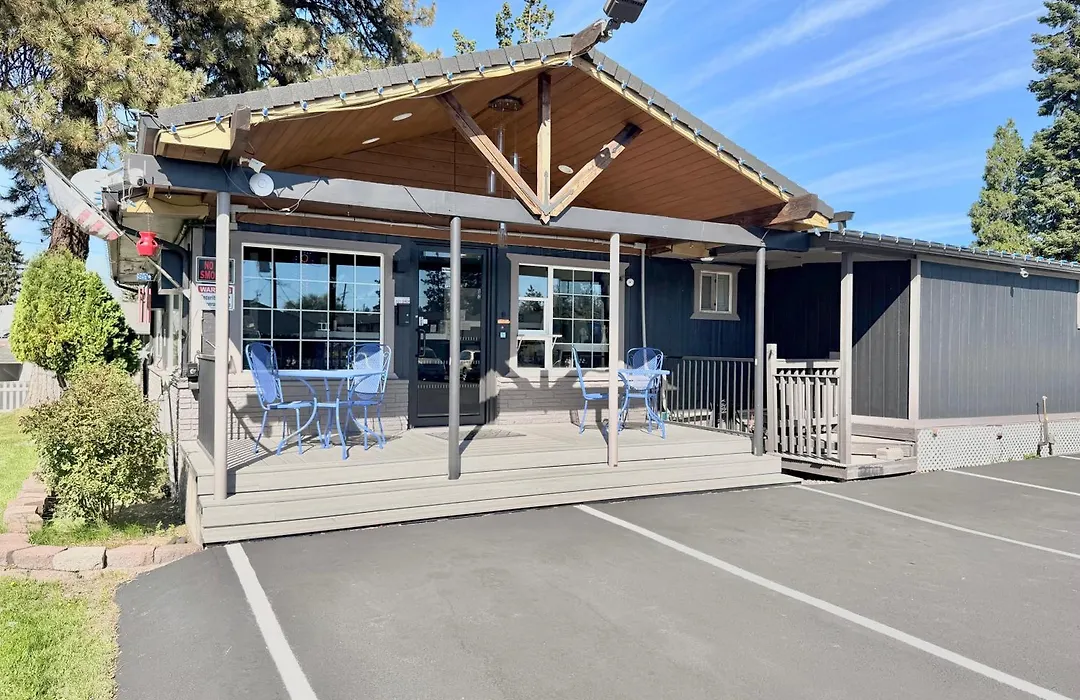 Cascade Lodge Boutique-1