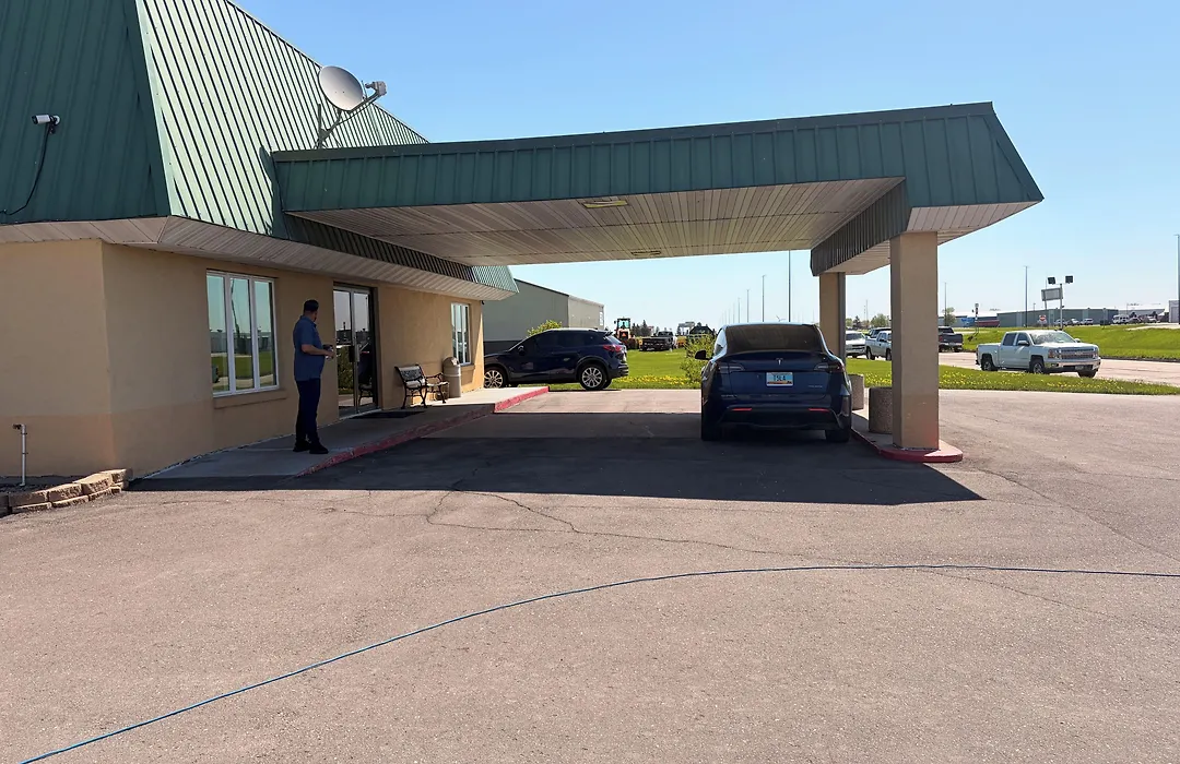 East Grand Inn Grand Forks Nd I 29-1
