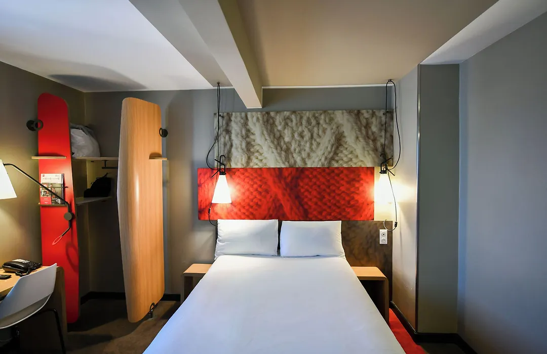 Ibis Paris Canal Saint Martin-1