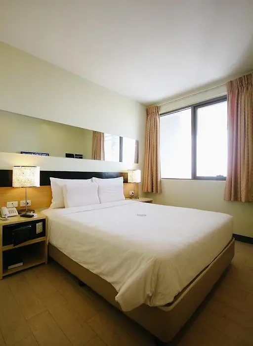 Go Hotels Iloilo-1