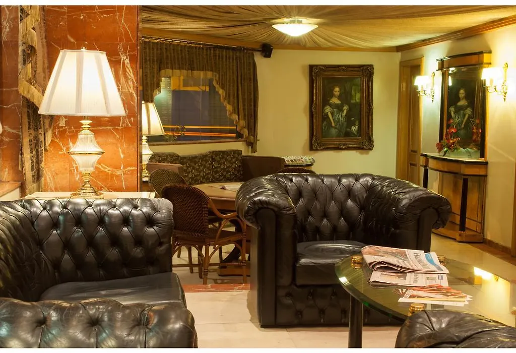 King Hotel-1