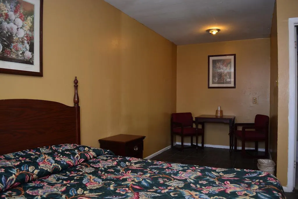 Everkleen Motel Downtown-1