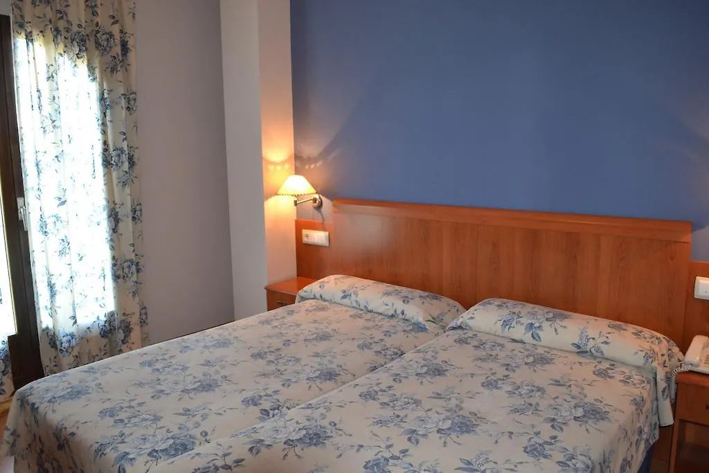 Hostal Quevedo-1