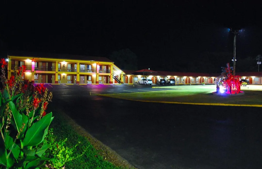 Duffys Motel - Calhoun-1