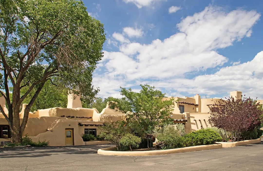 Sagebrush Inn & Suites-1