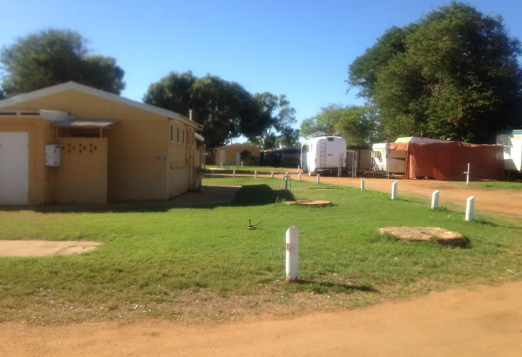 Carnarvon Caravan Park-1