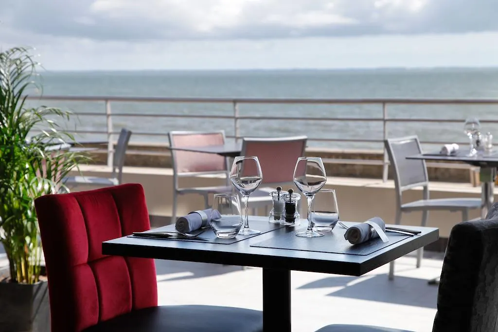 Hôtel De La Plage-1