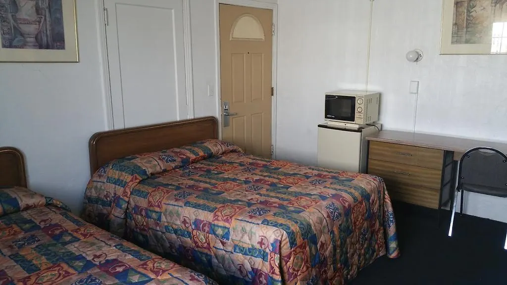 San Joaquin Motel-1