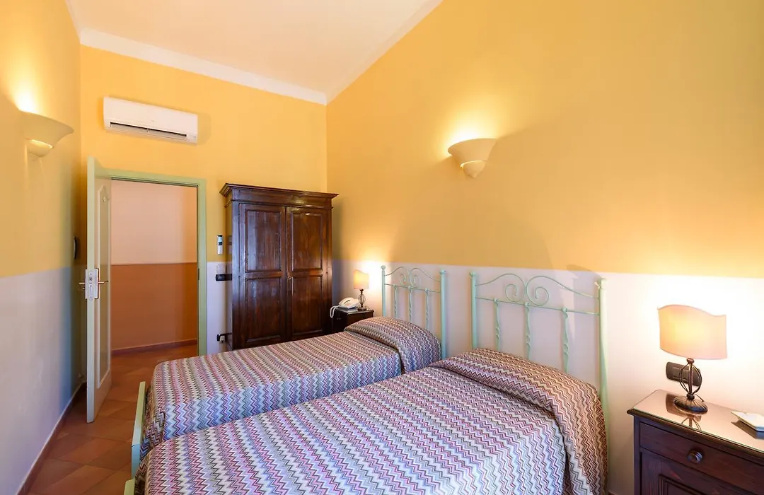 Hotel Mergellina-1