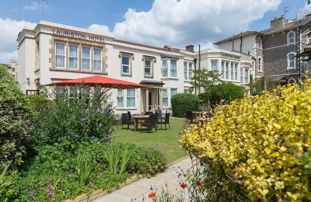 Lauriston Hotel-1
