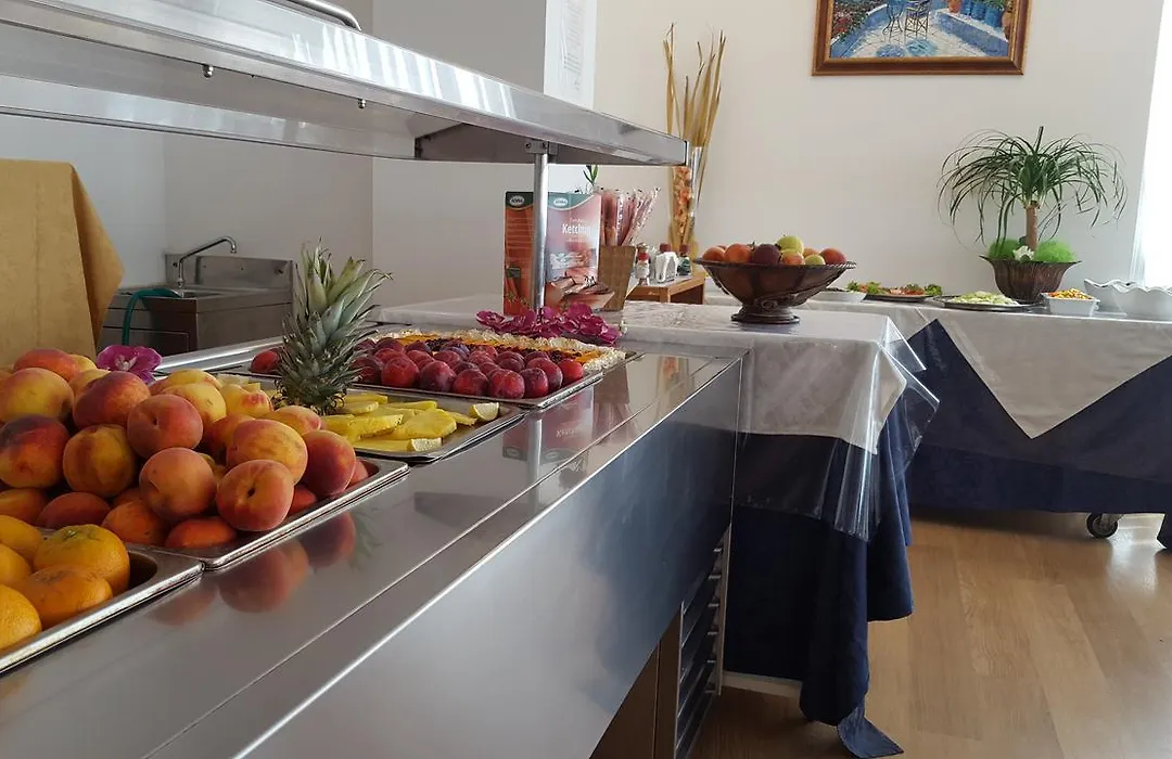 Hotel Raffaello-1
