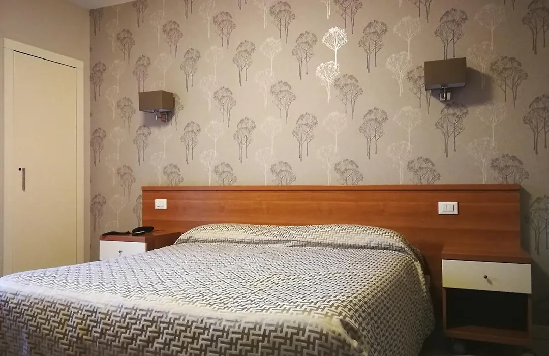 Hotel Lo Scudiero-1