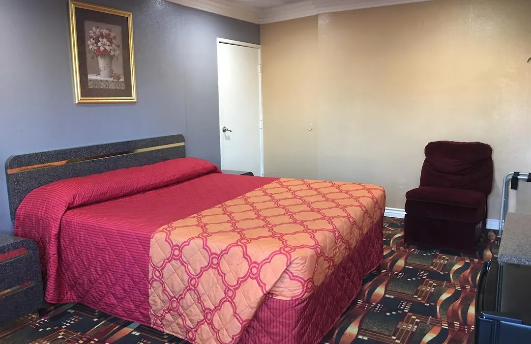 Budget Inn Lax-Lawndale-1