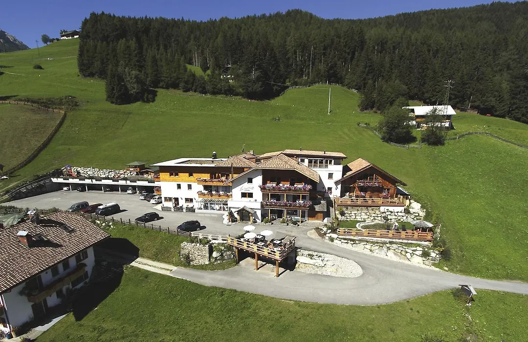 Almhotel Lenz-1