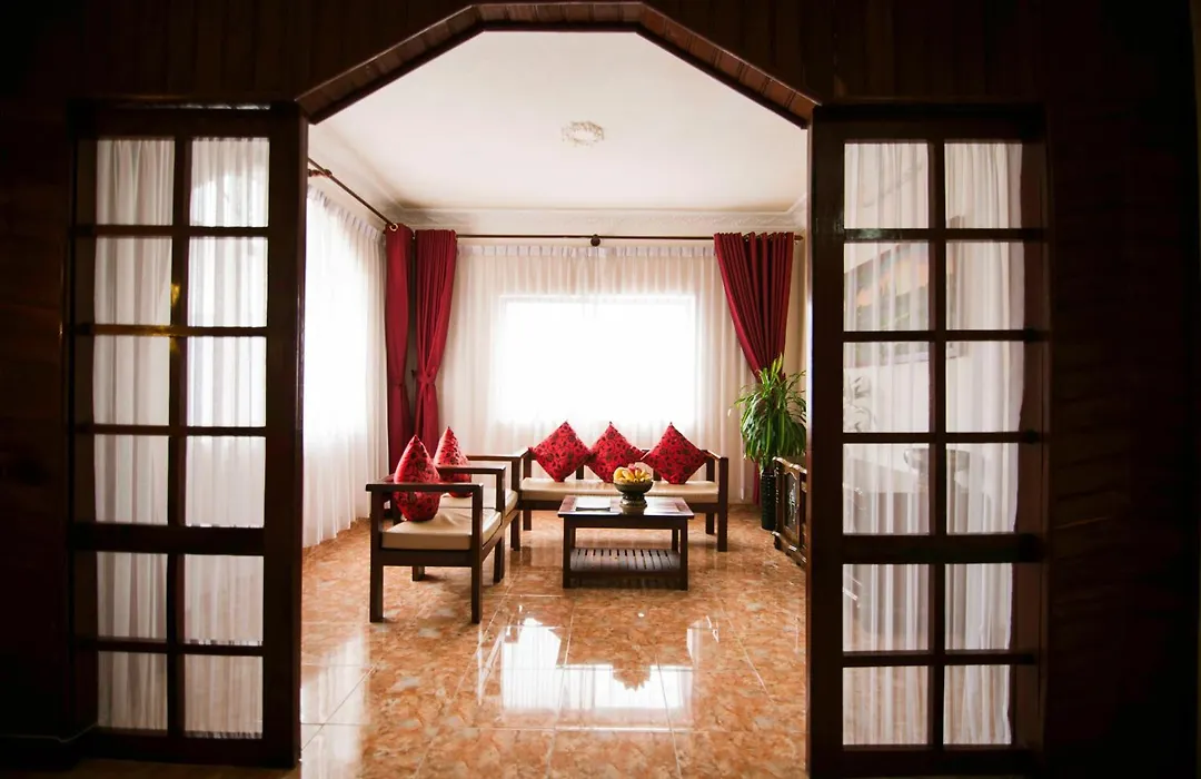Reaksmey Chanreas Hotel-1