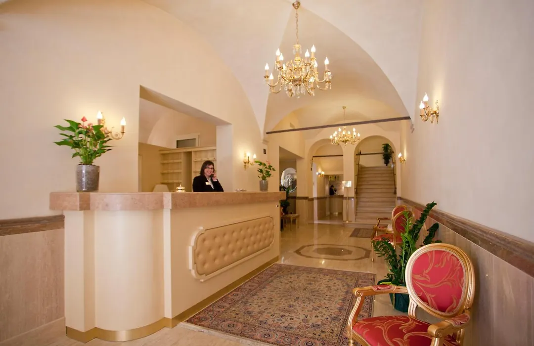 Hotel Cavour-1