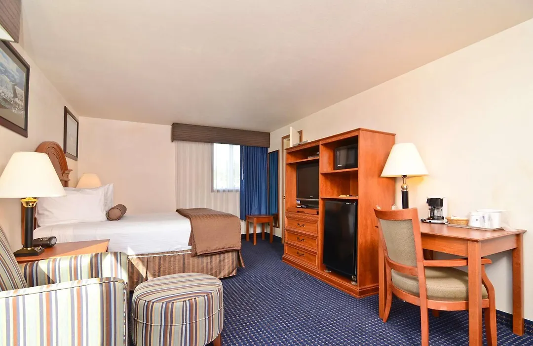 Best Western Valdez Harbor Inn-1